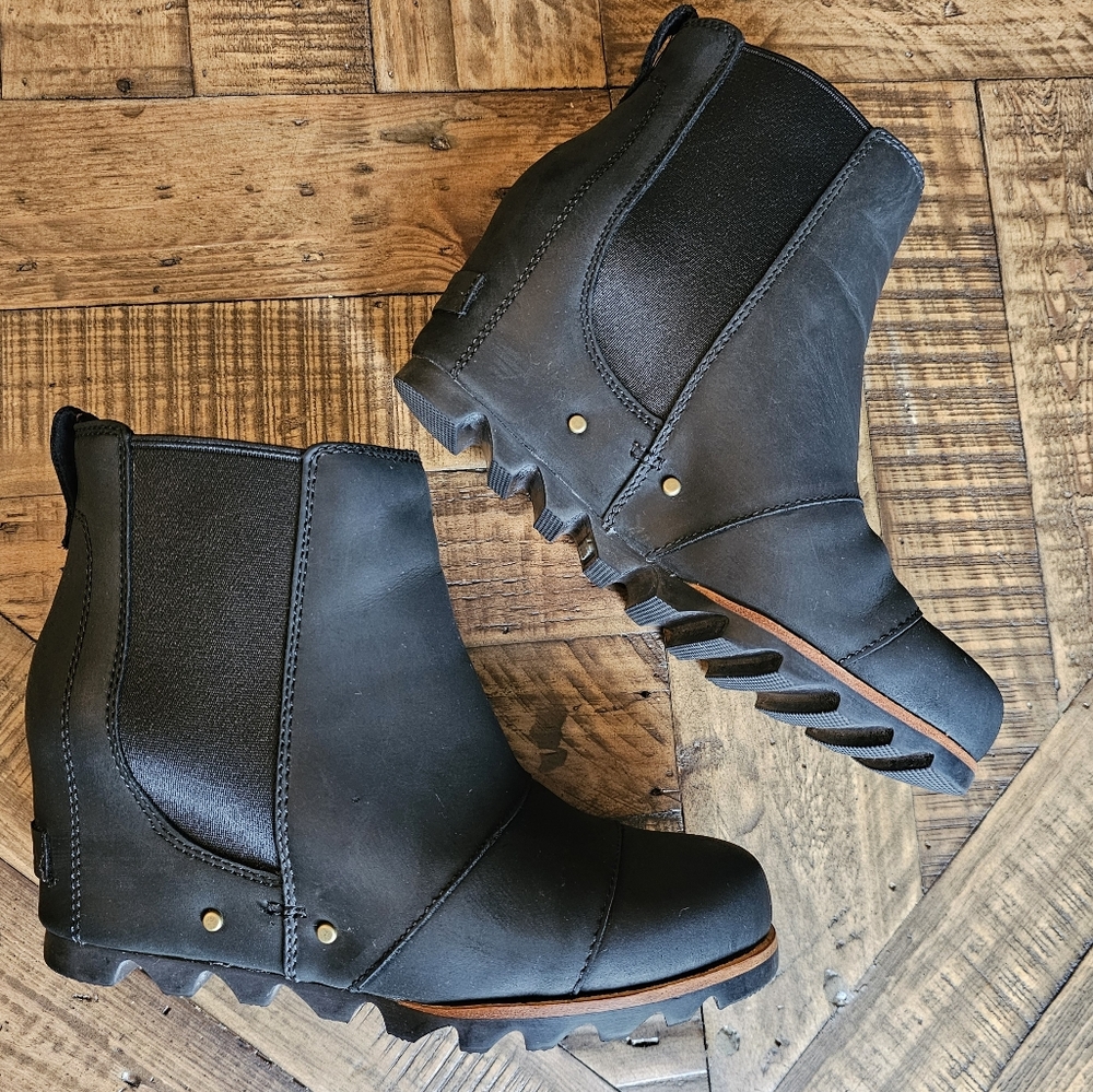 Sorel Lea Wedge Boot Booties